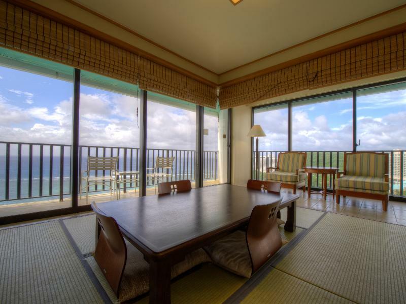 Guam Reef Hotel Tumon Exterior photo