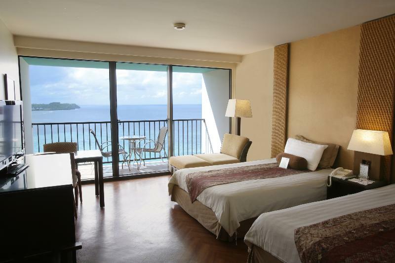 Guam Reef Hotel Tumon Exterior photo